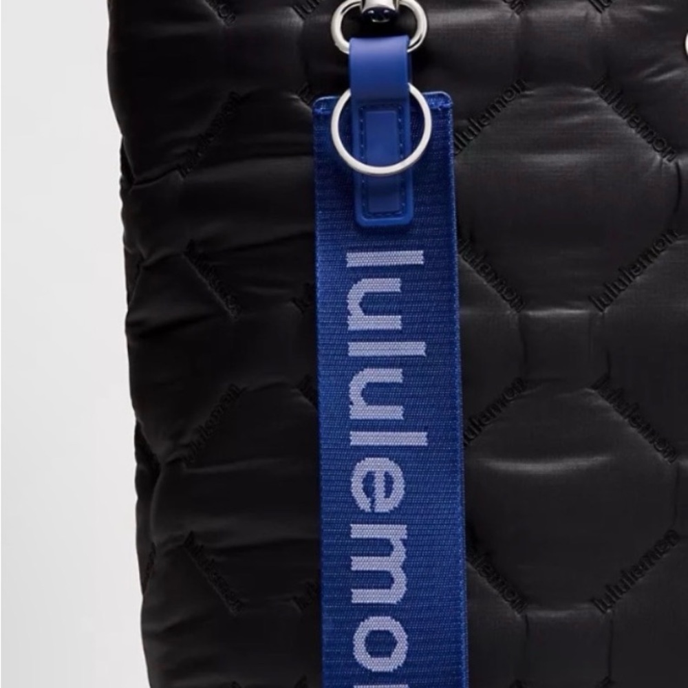 Lululemon Athletica Neverlost Keychain Riverside Blue - Picture 2 of 3